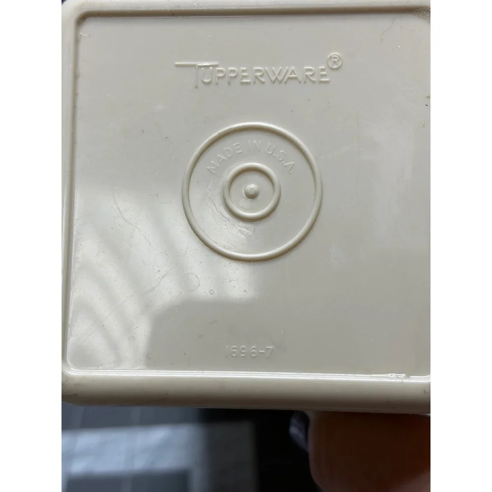 Tupperware Cracker Stayer Canister Cream Rectangle 1696 7 with Tray and Lid